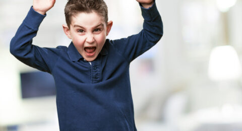 ¡Mi hijo avienta todo!